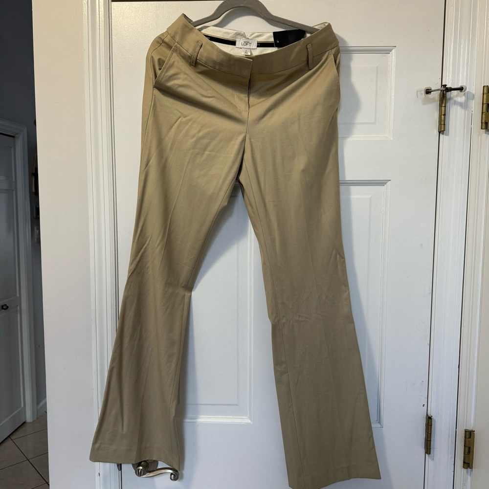 NWT LOFT Sz 4 Classic, flare leg with stretch, very soft fabric! Khaki colored